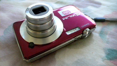 Casio Exilim EX-S10 Digital Camera